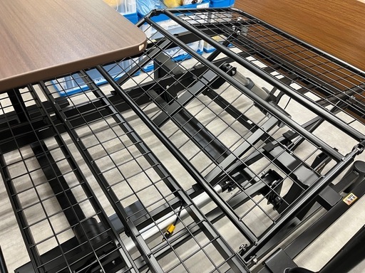 【2025年製/美品/引き取り歓迎】ニトリ 電動ベッドフレーム ライズ3 & ベッド用テーブル セット 介護