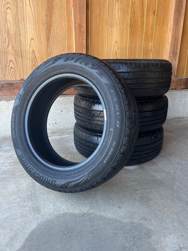 中古タイヤ 最高ミニバン中古タイヤ195/60R16 89HプレイズPX-RV2タイヤ組み換え