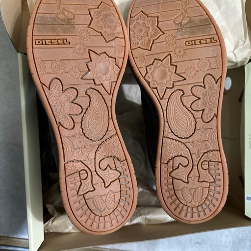 新品ディーゼル　ブーツ