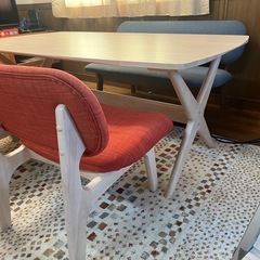 ダイニングテーブル4点セットの画像
