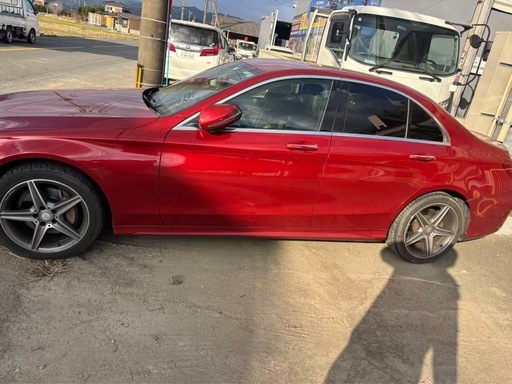 ベンツC200 赤　高級車