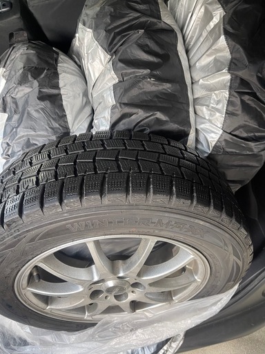 185/65R15 スタッドレスタイヤ アルミホイール 4本セット ヤリス/フィット/スイフト対応 冬用必需品