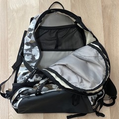 
LOGOS リュック　カモフラ柄 の画像