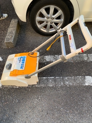電子芝刈機