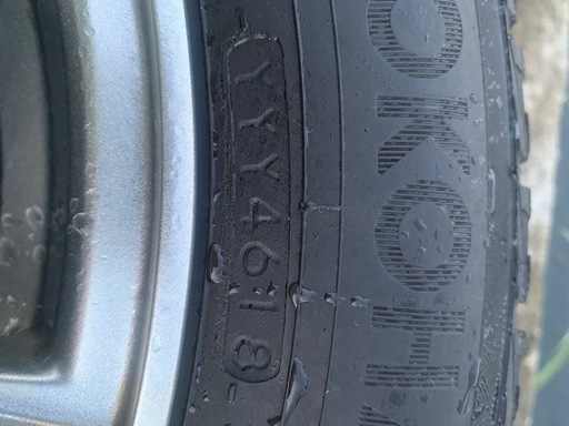 早い者勝ち❗️
スタッドレス４本YOKOHAMA ice GUARD185/60R15