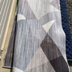 【美品】ラグ　オシャレ　絨毯　200×140の画像