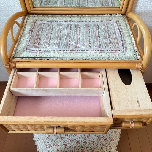 ラタン　籐家具　ドレッサー　鏡台　化粧台　木製　昭和レトロ　アンティーク