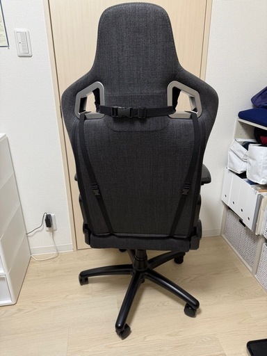 noblechairs EPIC ゲーミングチェア
