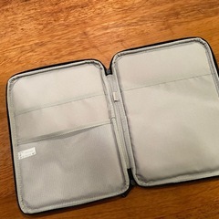 スリーブケース iPad 第11/10世代 ポリエステル製 仕切り付きの画像