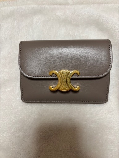 セリーヌトリオンフフラップ付きカードホルダー/シャイニーカーフスキン 美品