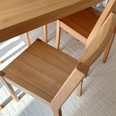 ほぼ未使用！無印良品ダイニングセット　タモ材の画像