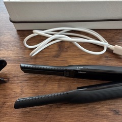 リファ　ミニアイロンの画像