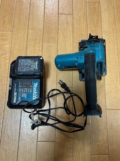 マキタ 10.8V 85mm充電式マルノコ HS301DSH  