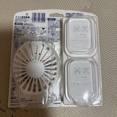 新品　ファブリーズ　トイレ用　本体&詰め替えセット 3回分！の画像