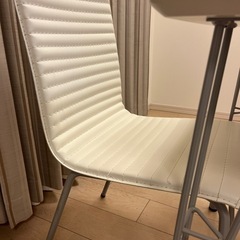 ダイニングチェア　テーブルの画像