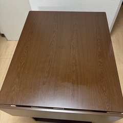 伸長式ダイニングテーブル4点セットの画像