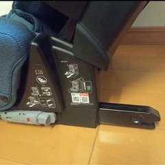 ※決まりました！【最終値下✩.*˚】エールべべ ジュニアシートの画像