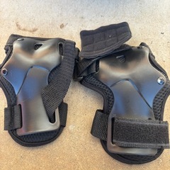 キッズ用 ヘルメット ＆ プロテクター セット 自転車 スケボー 練習用の画像