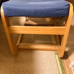 姿勢矯正チェア　バランスチェア　スレッドチェア　学習椅子　デスクチェア 中古の画像