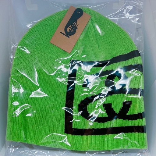 蛍光グリーン ニット帽 ロゴ入り 新品