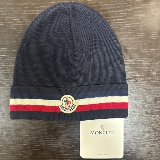 新品MONCLER ネイビー ニット帽
