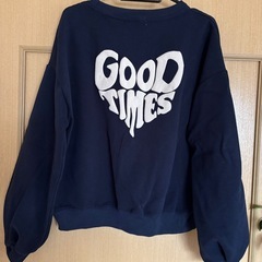 【値下げ‼️】超美品‼️トレーナーの画像