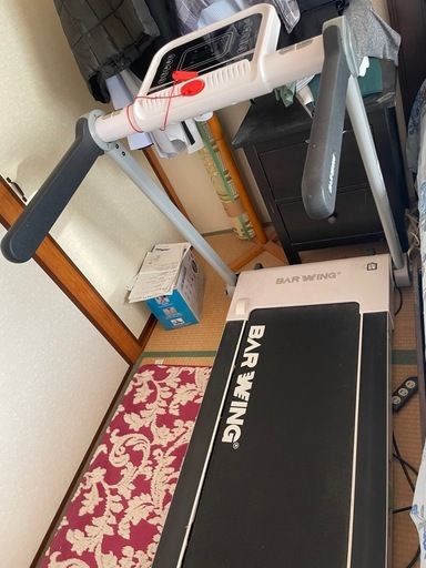 室内用ランニングマシーン