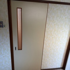 【取引中】引き戸　ガラススリットあり　2枚　洗面の画像