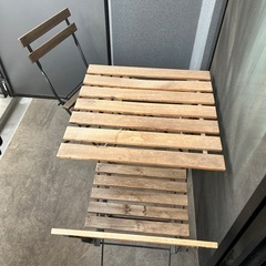 テーブル&イス2脚　セットの画像