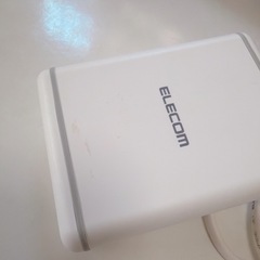 エレコム　USB充電器の画像