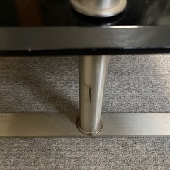 ガラスローテーブルの画像