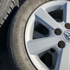 205/55R/15トヨタアイシスのホイール、スタッドレス付きの画像