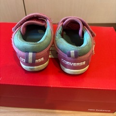 子ども靴の画像