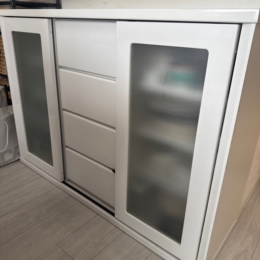 食器棚 キッチンボード　5年以上使用