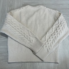 GU  セーター　の画像