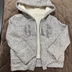 GAPパーカーの画像