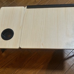 折りたたみテーブル 角度調節可能の画像