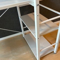 ニトリ　パソコンデスクの画像