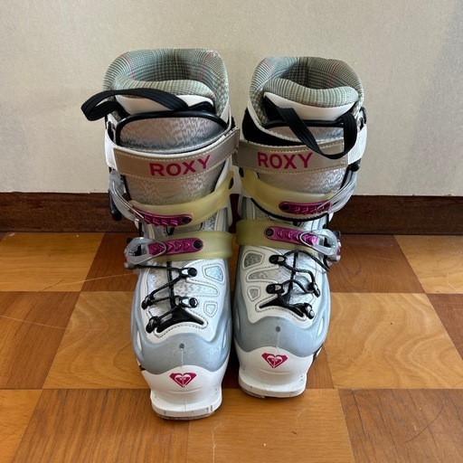 1/14迄　roxy スキー　ブーツ　22cm 23cm 275 ホワイトピンク