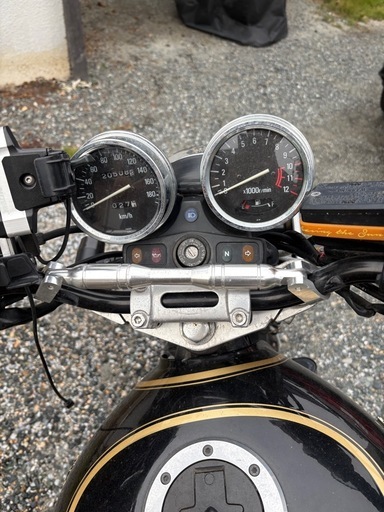 ゼファー750