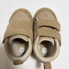 asics 13cm ベージュの画像