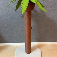 猫用爪とぎ ヤシの木デザインの画像