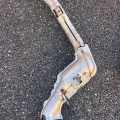 触媒 キャタライザー インプレッサC型 WRX STI GDB まとめの画像