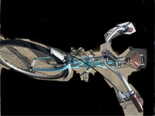 おしゃれな水色　自転車　変速付き　26いんインチ　　