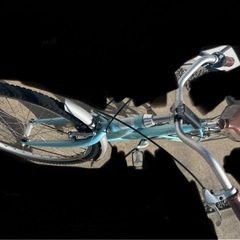 おしゃれな水色　自転車　変速付き　26いんインチ　　の画像