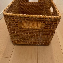 ラタンバスケット　収納ボックス ２個セットの画像