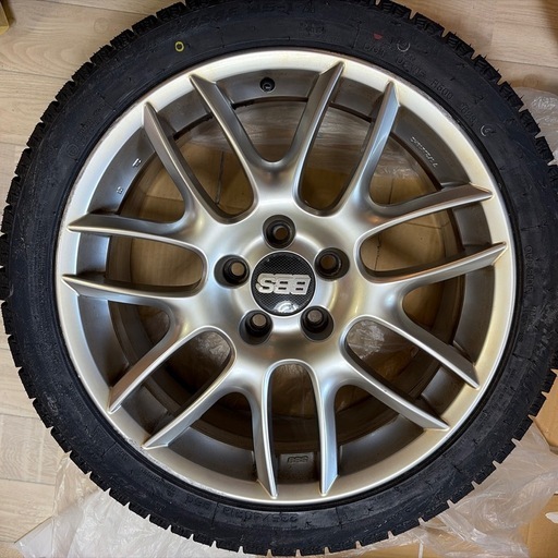 【未使用・引取】235/40R18 スタッドレス＋ホイール　4本