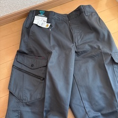 新品　
ワークマン　カーゴパンツ　の画像