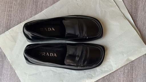 PRADA プラダ ローファー