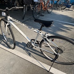 【完売御礼】【大人用】整備済中古クロスバイク風シティ車 コルベット700c 白色 <自転車のオオムラ 静岡店>の画像